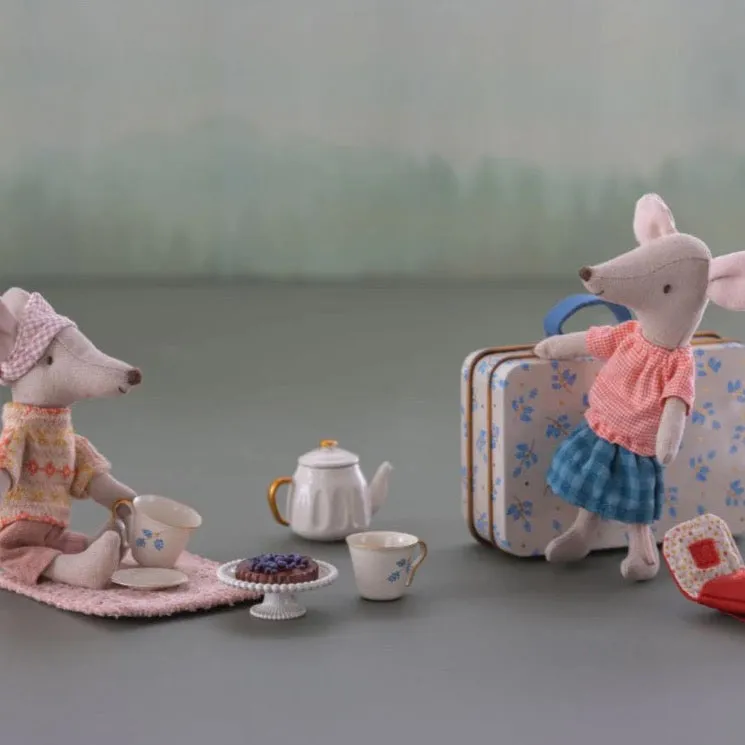 2023 Maileg Mouse Afternoon Treat Blue Madelaine Tea Set