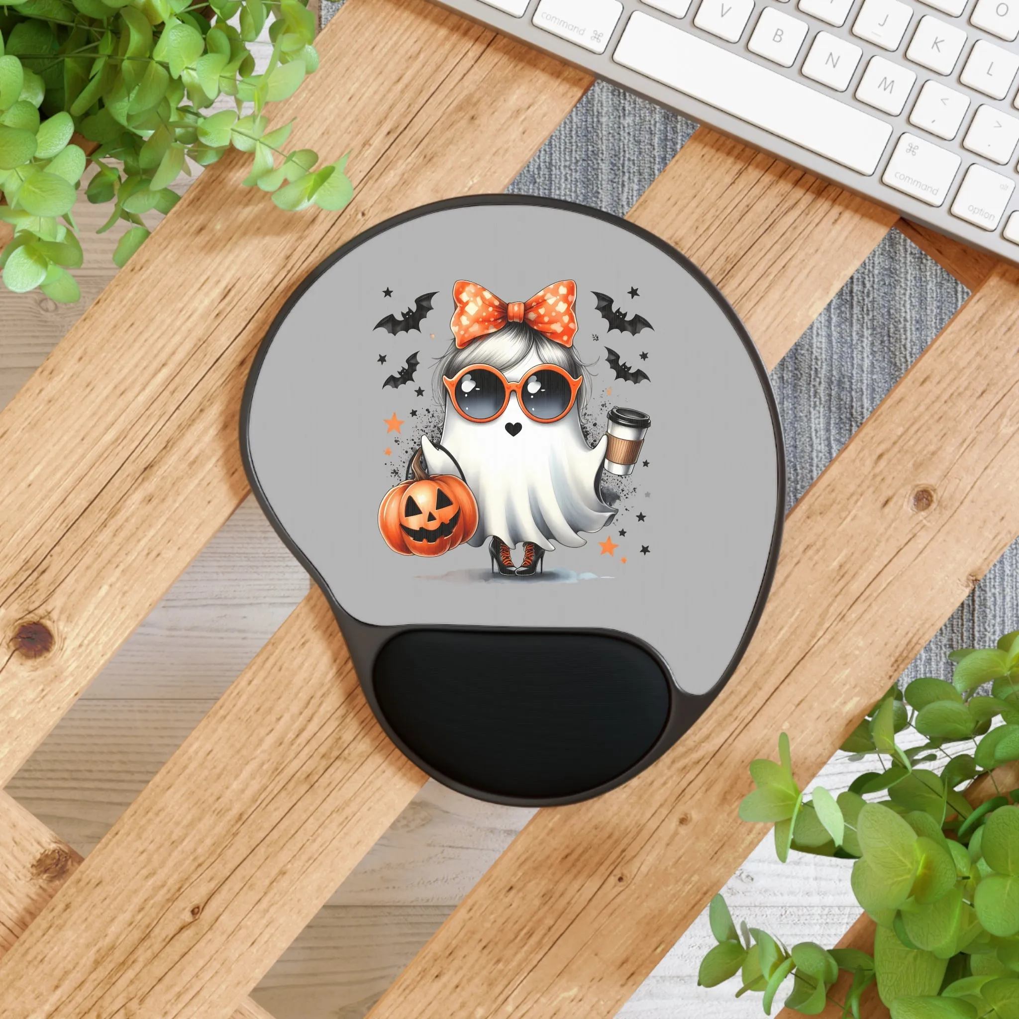 Boo Diva- Mouse Pad With Wrist Rest