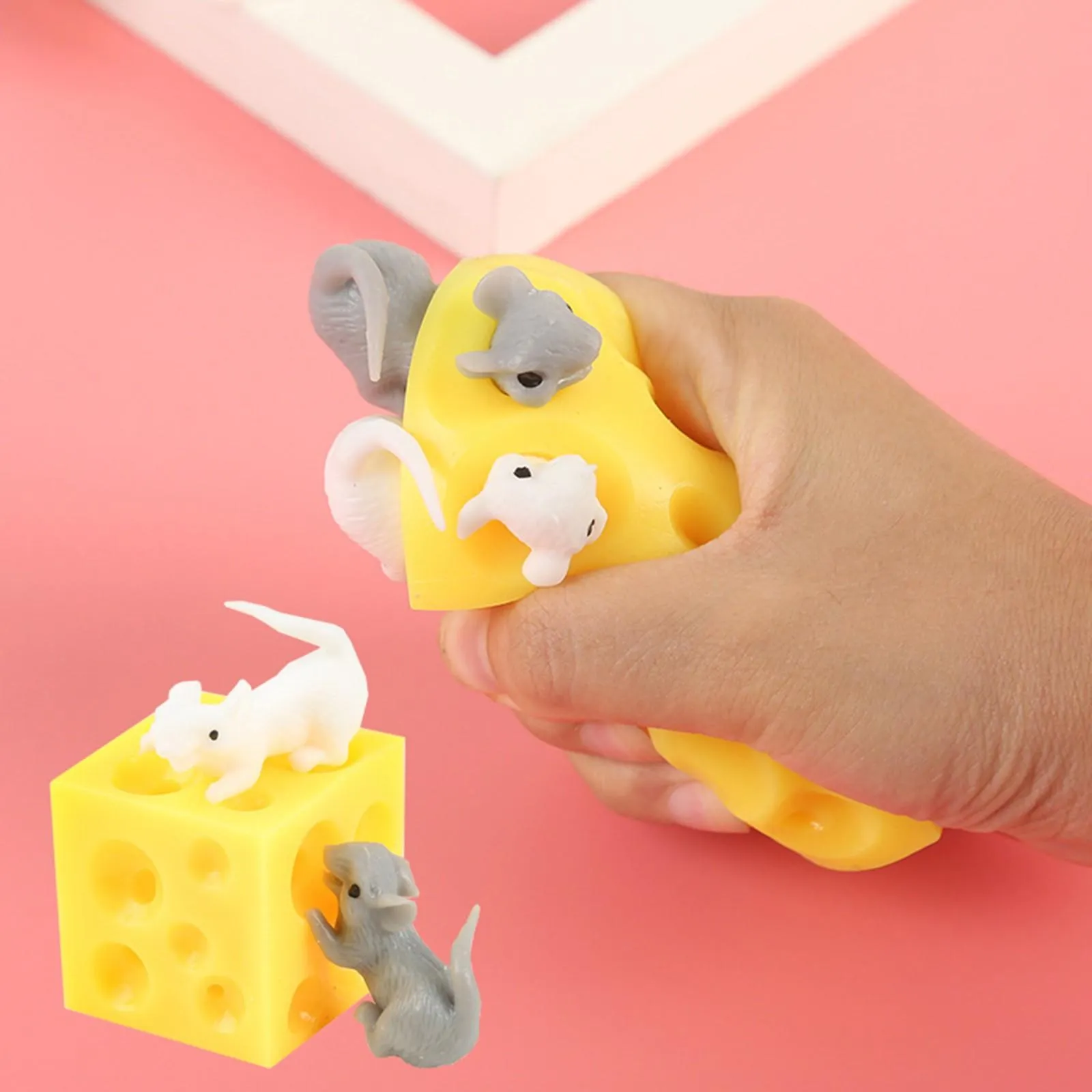 Cute Cheese Mouse Creative Tricky Scary Pinch Music Decompression Toy