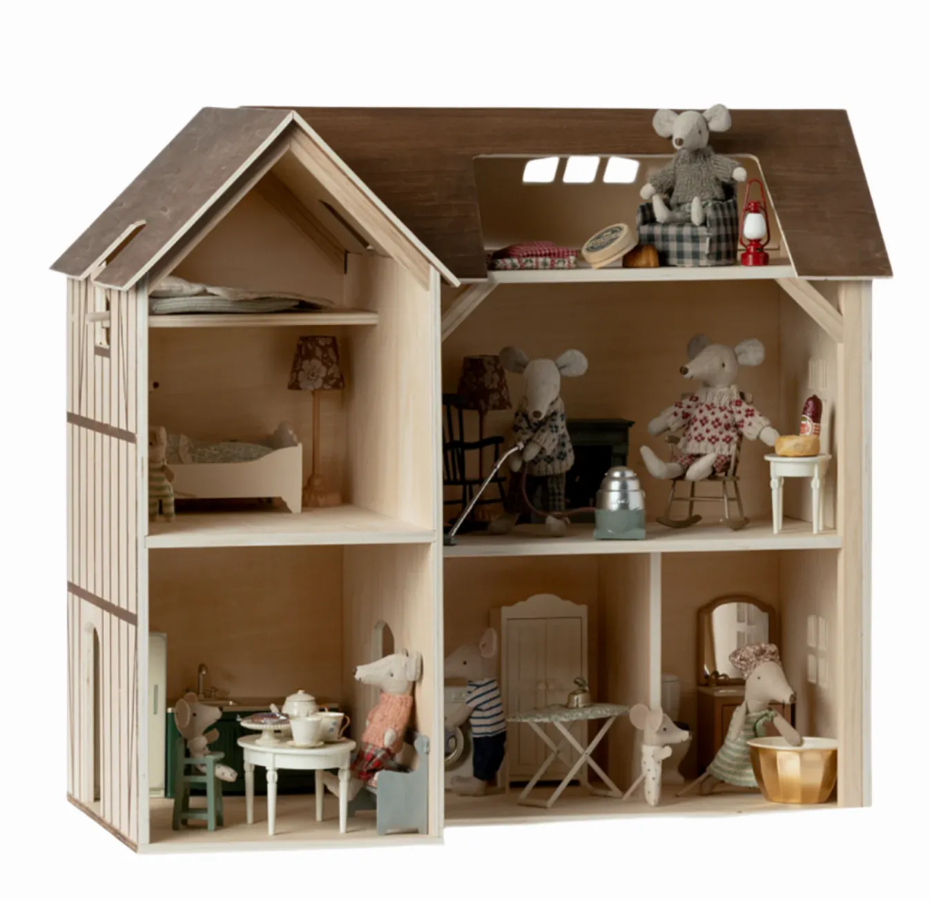 MOUSE HOLE FARMHOUSE DOLLHOISE