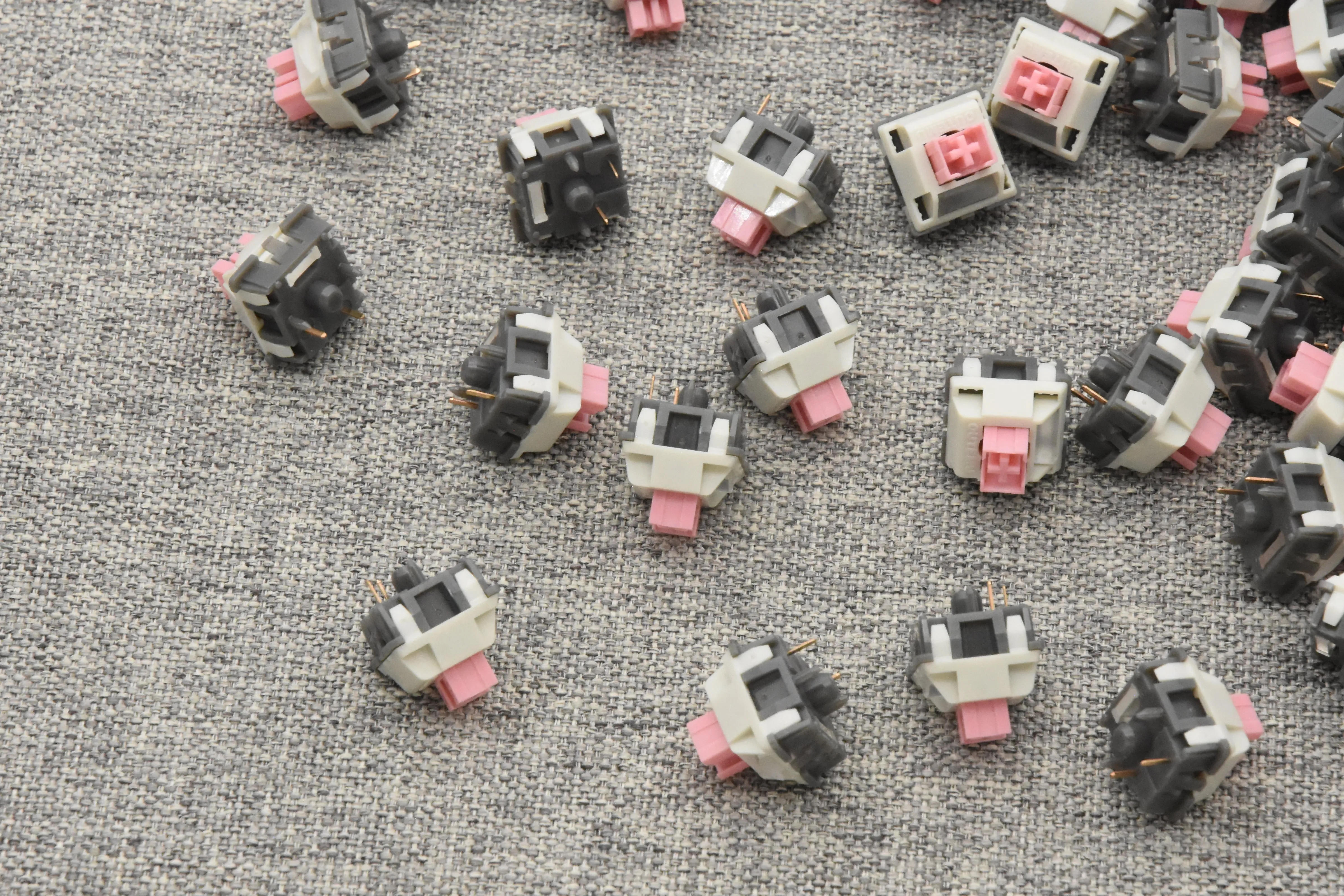 OUTEMU BUTTERFLY SILENT LINEAR SWITCH FACTORY LUBED EDITION (10pcs)