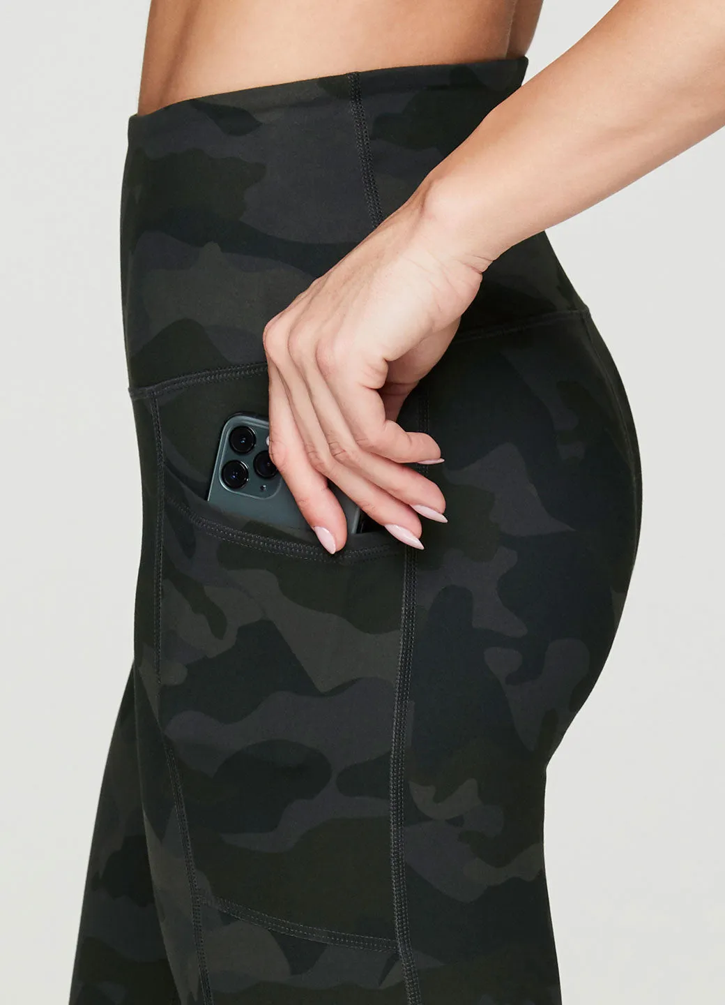 Prime Super Soft Camo Capri