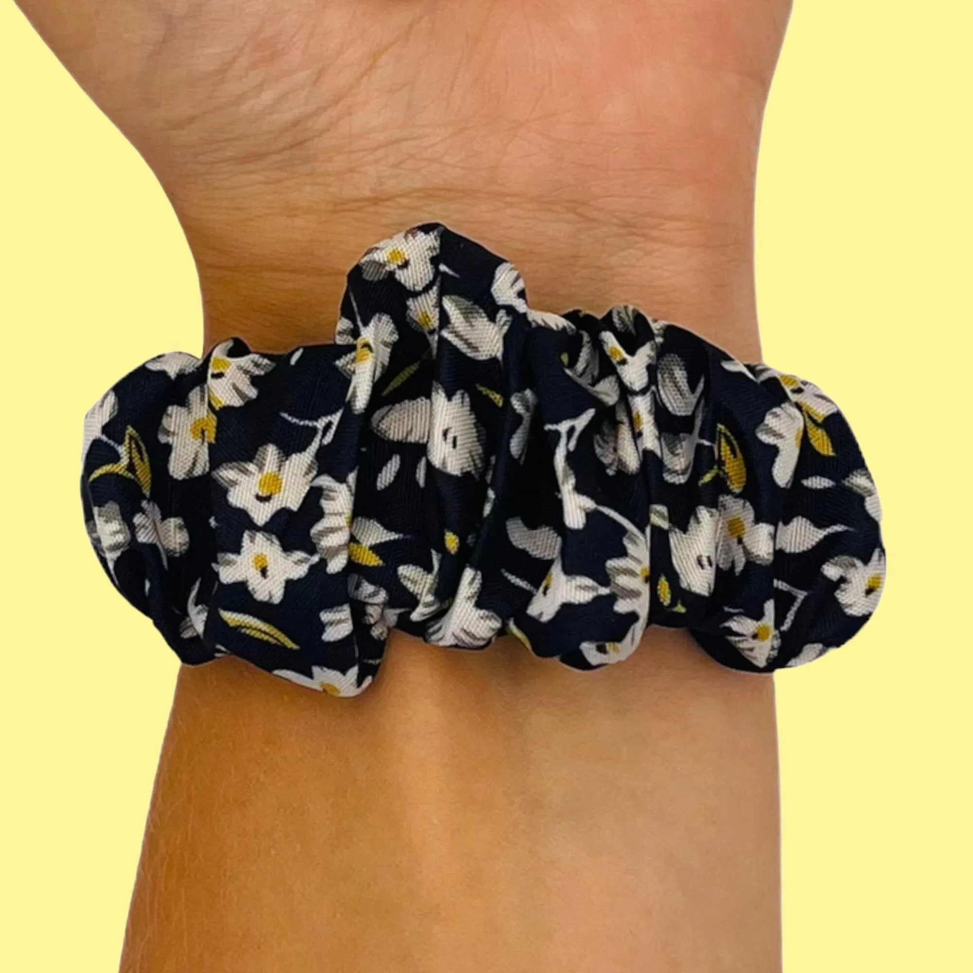 Scrunchies Watch Straps Compatible with the Samsung Galaxy Watch 6 (44mm)