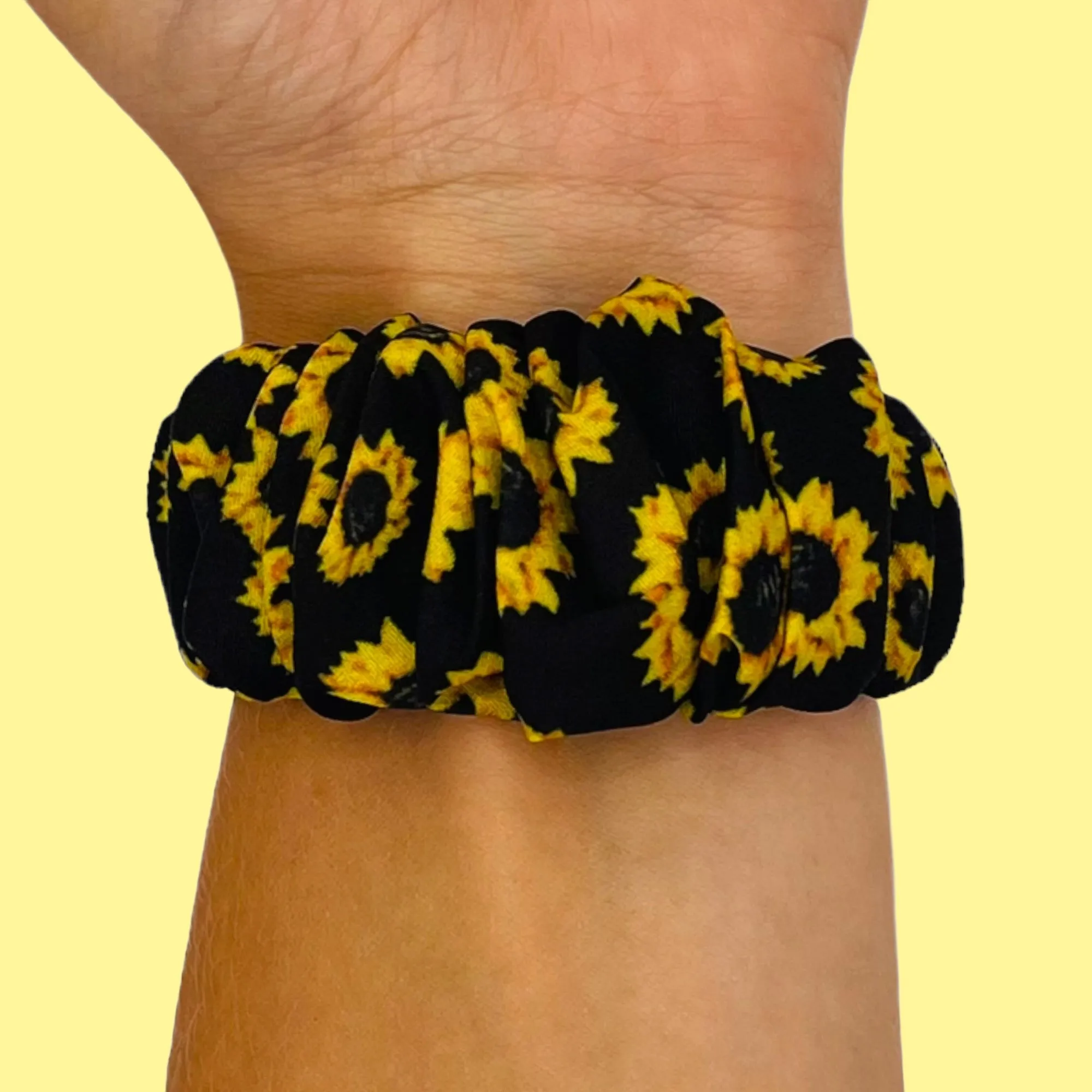 Scrunchies Watch Straps Compatible with the Samsung Galaxy Watch 6 (44mm)