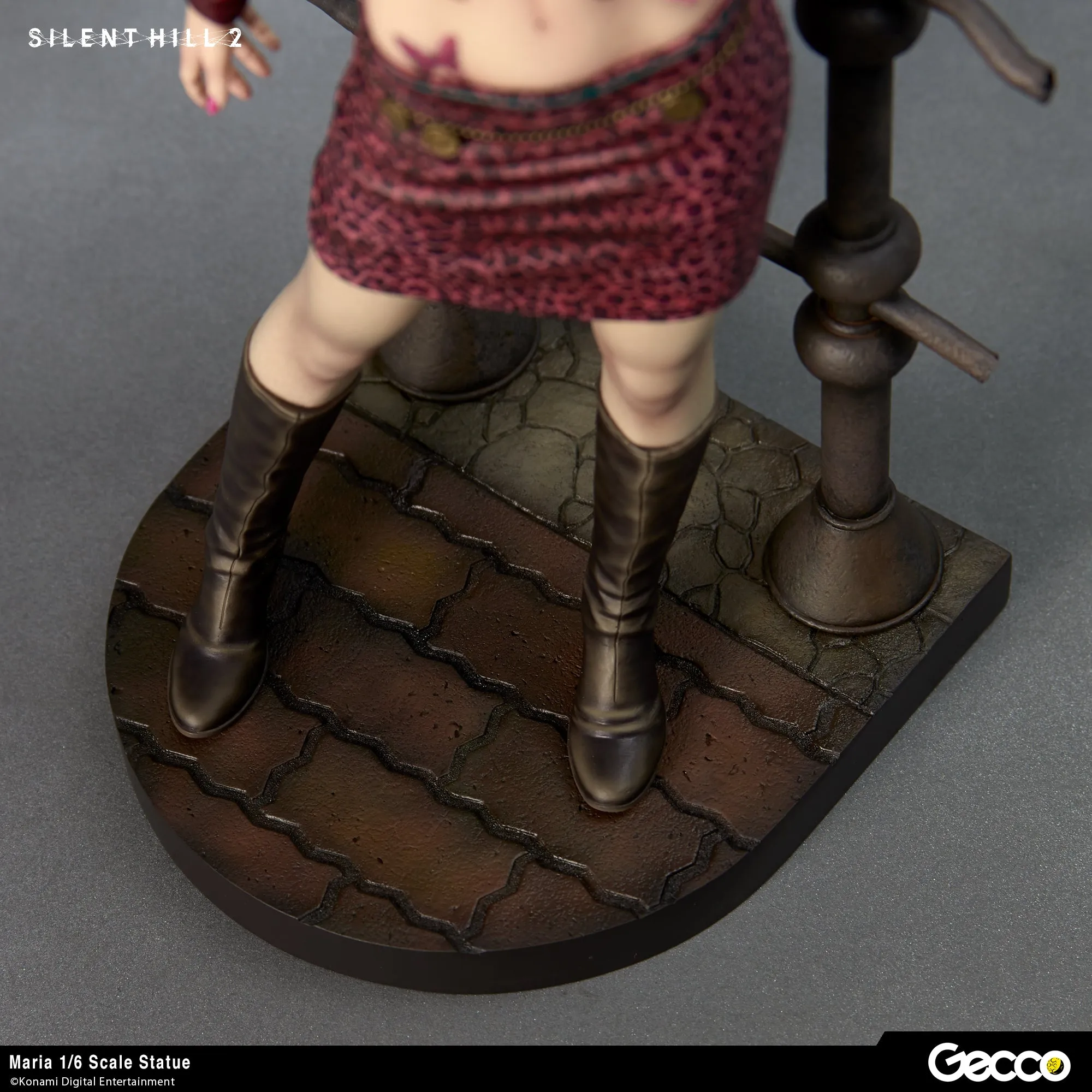 SILENT HILL 2 Maria 1/6 Scale Figure