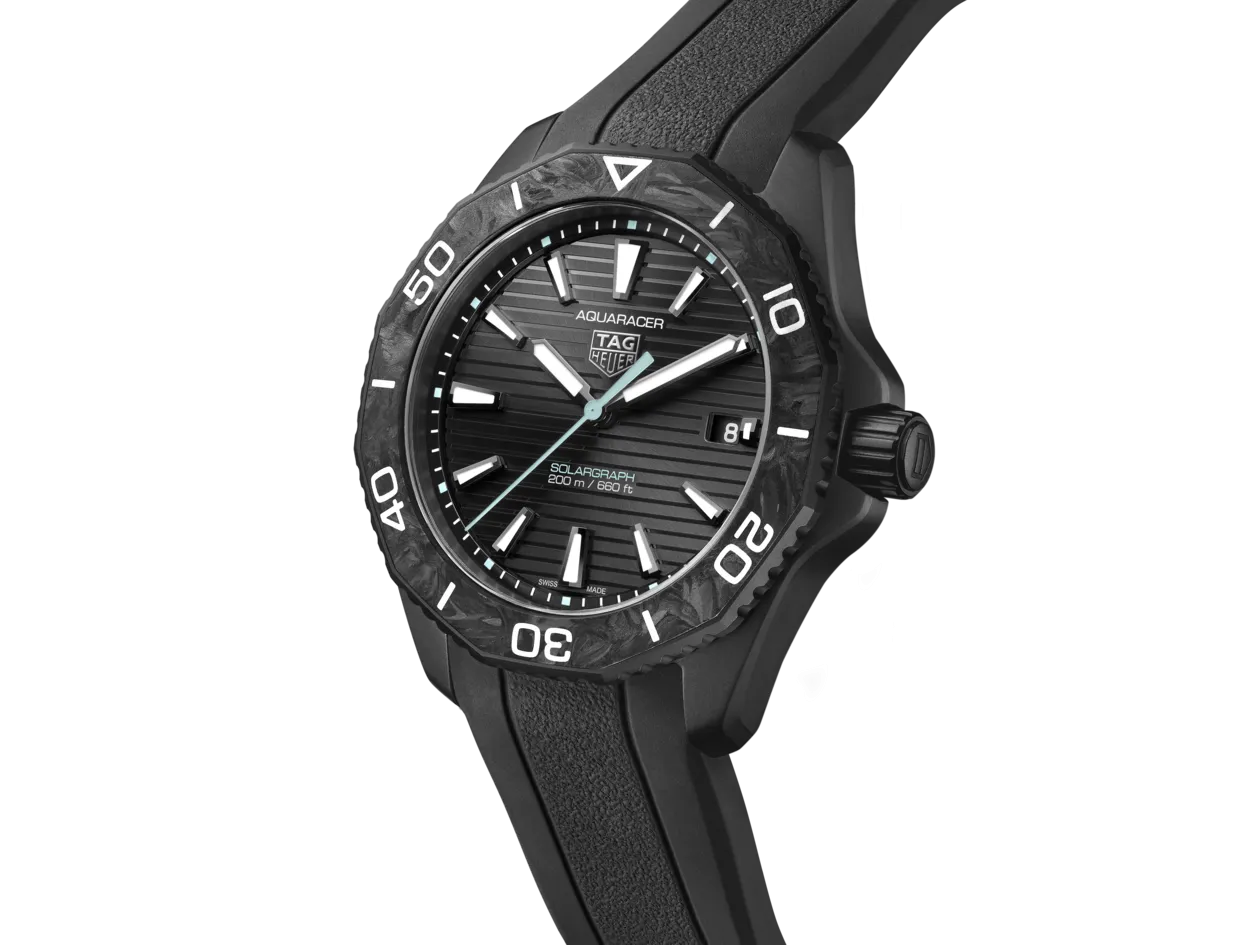 TAG Heuer Aquaracer Professional 200 Solargraph